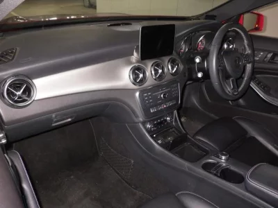 Mercedes-Benz GLA CLASS