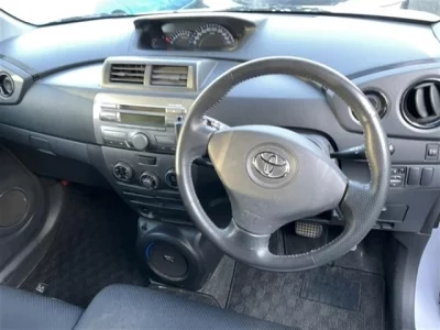 Toyota BB  с аукциона в Японии