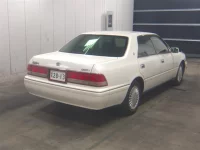 Toyota CROWN лот № 3539 оценка R  с аукциона в Японии 4