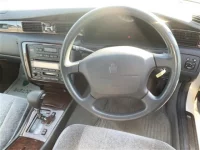 Toyota CROWN лот № 3539 оценка R  с аукциона в Японии 2
