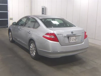 Nissan TEANA