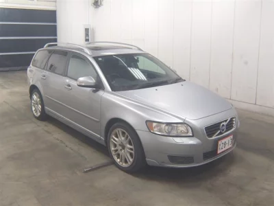 Volvo V50