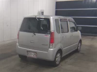 Suzuki WAGON R лот № 3007 оценка 3.5  с аукциона в Японии 4