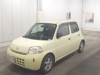 Daihatsu Esse