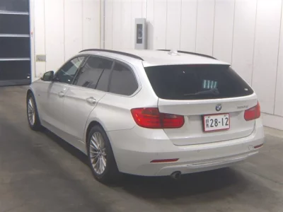 BMW 3-Series  с аукциона в Японии