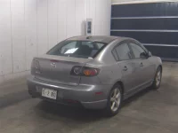 Mazda AXELA лот № 1615 оценка 3  с аукциона в Японии 4