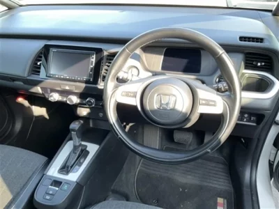 Honda FIT  с аукциона в Японии