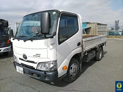 Toyota DYNA  с аукциона в Японии