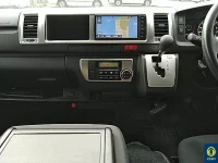 Toyota HIACE VAN лот № 8 оценка 3.5  с аукциона в Японии 5