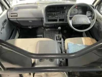 Toyota HIACE VAN лот № 3023 оценка 2  с аукциона в Японии 2