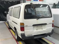 Toyota HIACE VAN лот № 3023 оценка 2  с аукциона в Японии 1