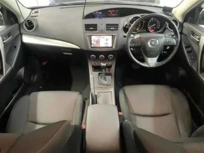 Mazda AXELA  с аукциона в Японии