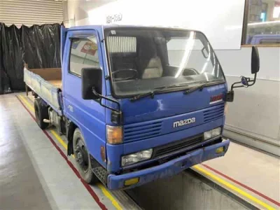 Mazda TITAN  с аукциона в Японии