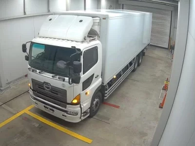 Hino TRUCK