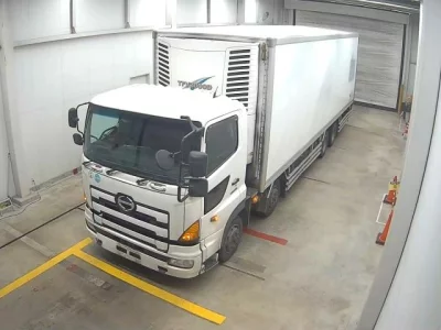 Hino TRUCK