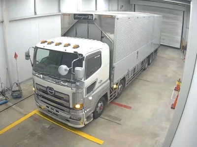 Hino TRUCK