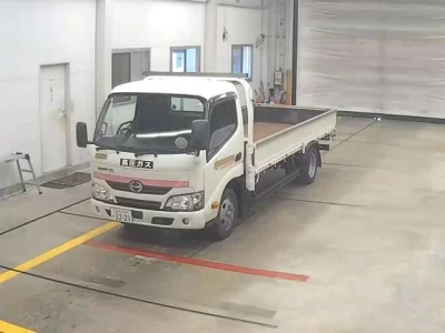 Hino DUTRO  с аукциона в Японии