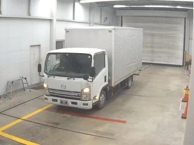 Mazda TITAN  с аукциона в Японии