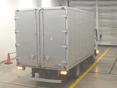 Mazda TITAN  с аукциона в Японии