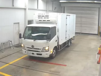 Hino DUTRO  с аукциона в Японии