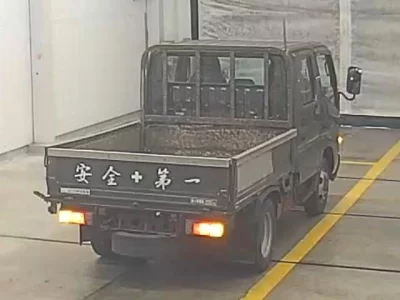 Toyota DYNA  с аукциона в Японии