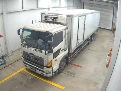 Hino TRUCK
