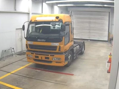 Isuzu TRUCK