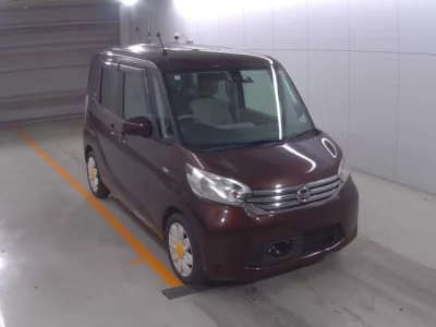 Nissan DAYZ ROOX  с аукциона в Японии