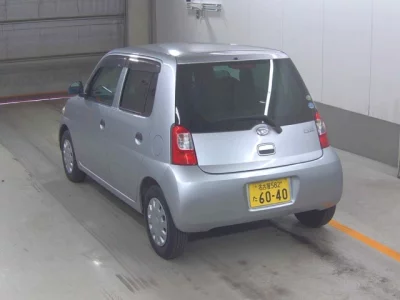 Daihatsu Esse
