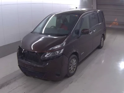 Nissan SERENA  с аукциона в Японии