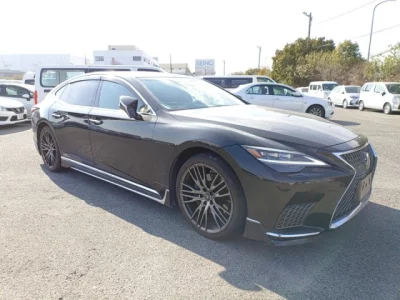 Lexus LS  с аукциона в Японии