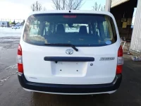 Toyota SUCCEED лот № 12135 оценка 4  с аукциона в Японии 3