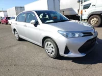Toyota COROLLA AXIO лот № 9360 оценка 4  с аукциона в Японии 1