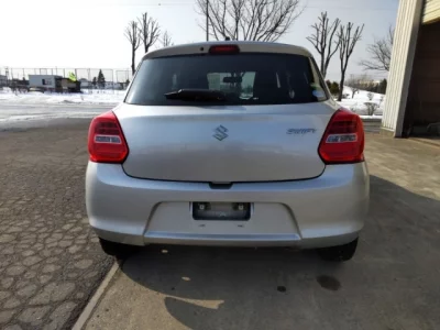 Suzuki SWIFT  с аукциона в Японии