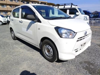Daihatsu MIRA E S  с аукциона в Японии