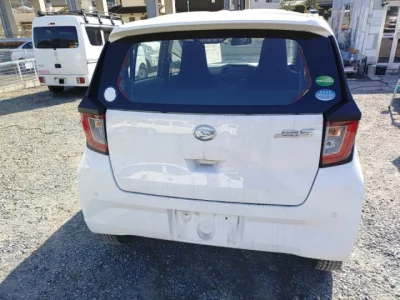 Daihatsu MIRA E S  с аукциона в Японии