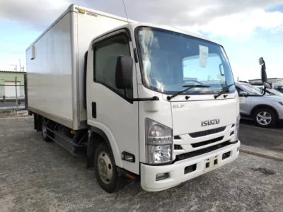Isuzu ELF