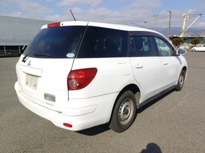 Mitsubishi LANCER VAN
