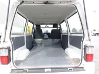 Mazda BONGO VAN лот № 14441 оценка 3.5  с аукциона в Японии 6
