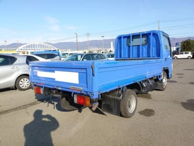 Mazda TITAN  с аукциона в Японии