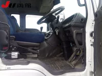 Isuzu GIGA лот № 9403 оценка 3  с аукциона в Японии 8