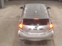 Toyota AQUA лот № 3088 оценка 3.5  с аукциона в Японии 5