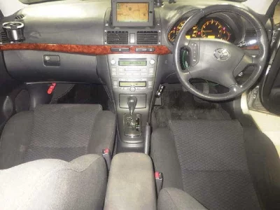 Toyota AVENSIS SEDAN