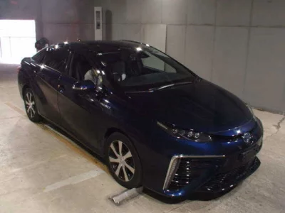 Toyota MIRAI  с аукциона в Японии