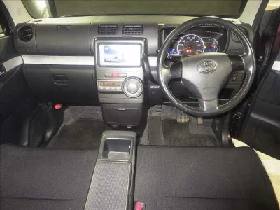 Toyota PIXIS SPACE  с аукциона в Японии