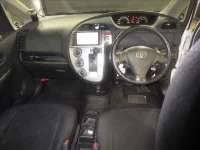 Toyota RACTIS лот № 8388 оценка 3  с аукциона в Японии 2