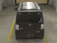 Toyota PIXIS SPACE лот № 4024 оценка 3  с аукциона в Японии 5