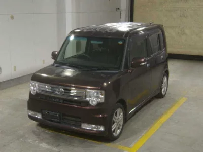 Toyota PIXIS SPACE  с аукциона в Японии