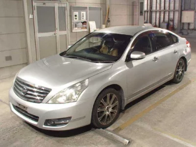 Nissan TEANA