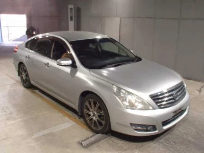 Nissan TEANA